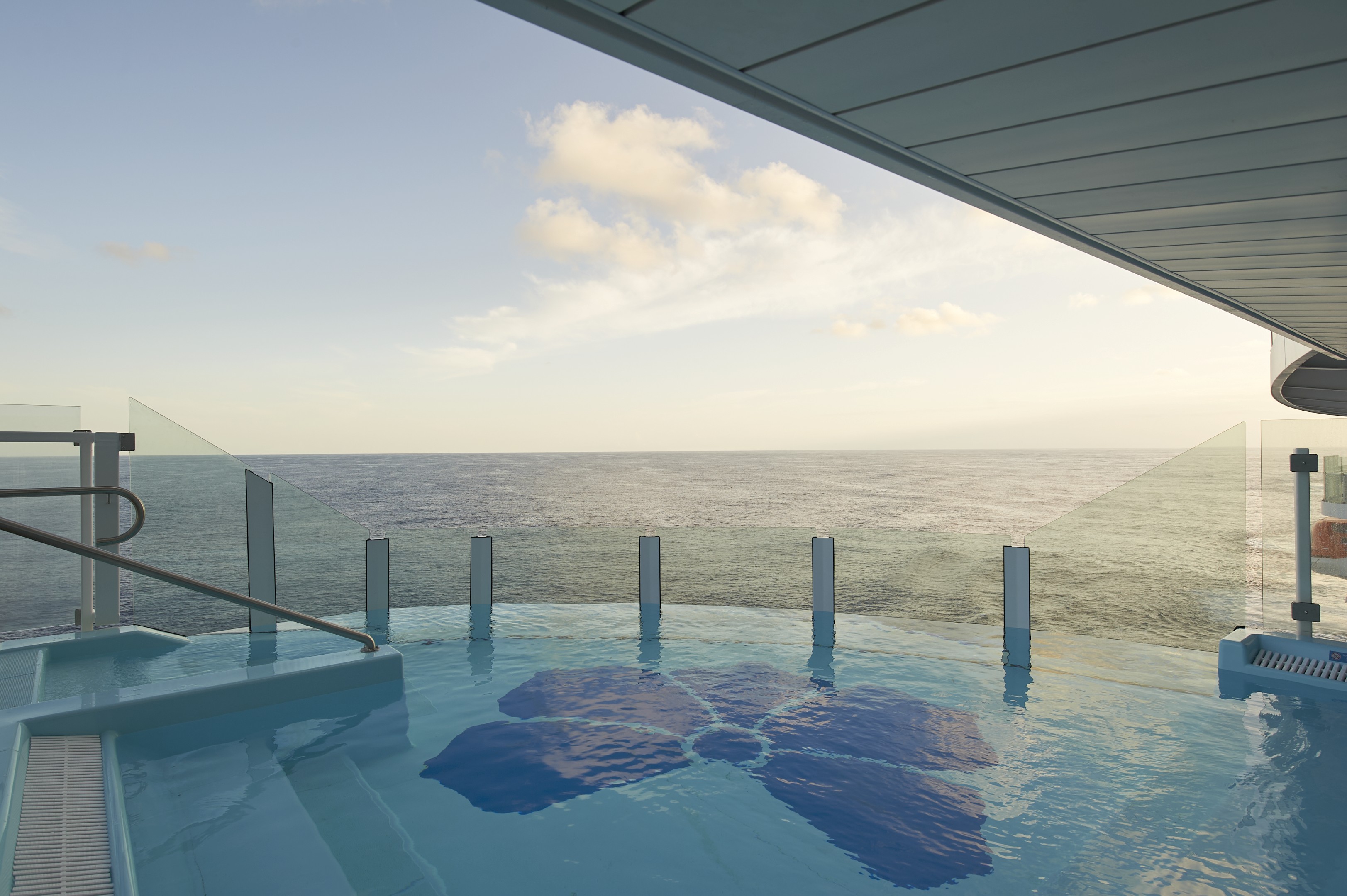 Carnival Mardi Gras - Havana Bar & Pool